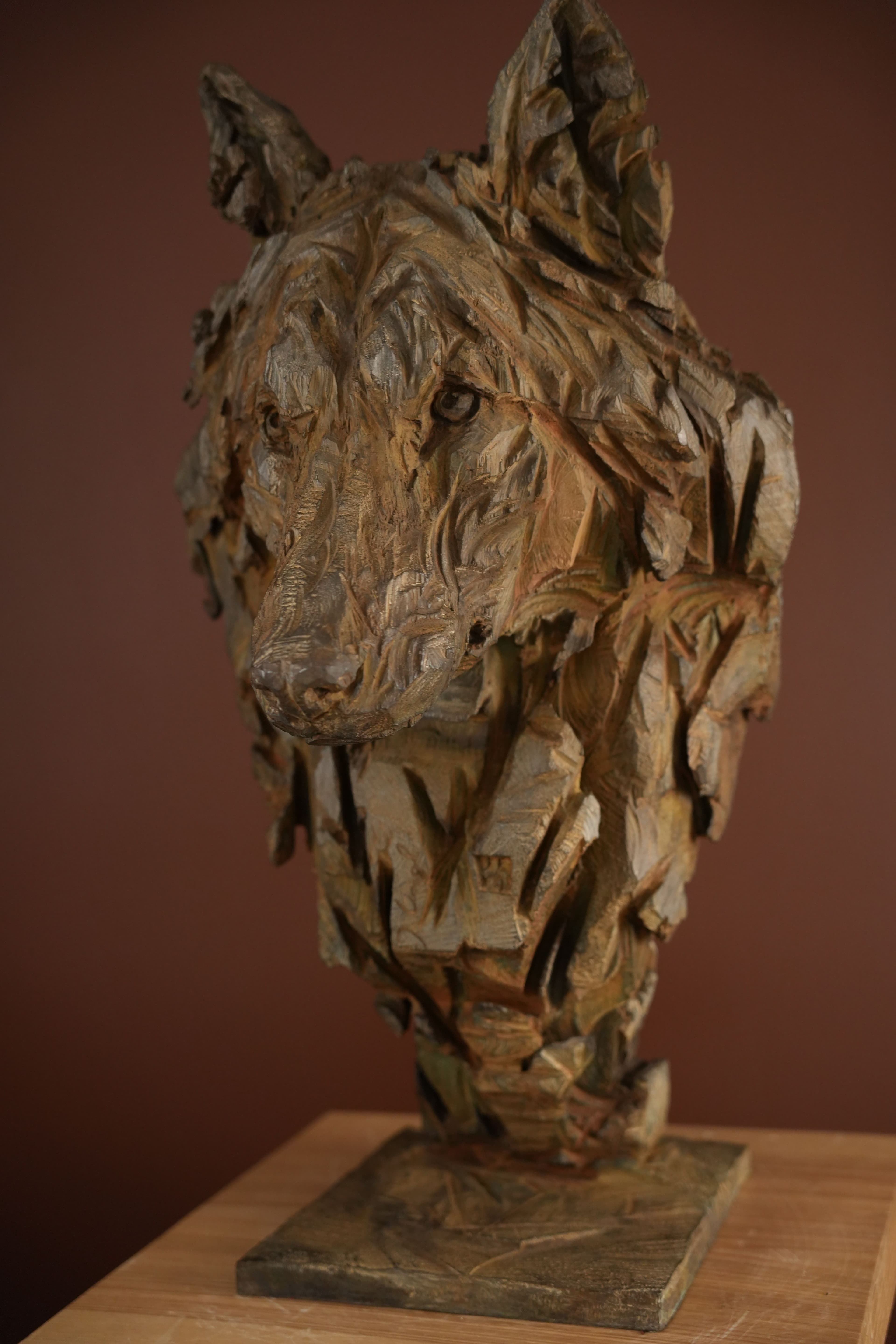 BUST OF WOLF -  Jurgen Lingl